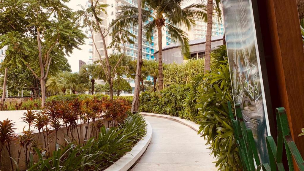 Azure Urban Resort Paranaque City Eksteriør bilde